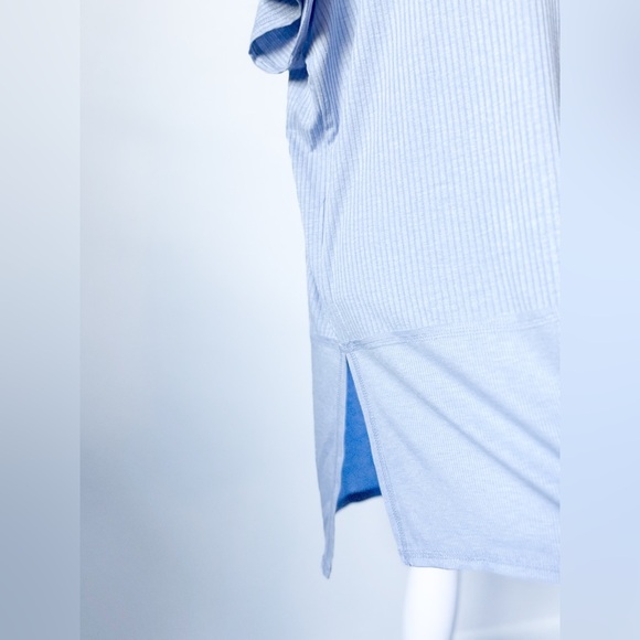 American Eagle Oversized Tee - Picture 3 of 6